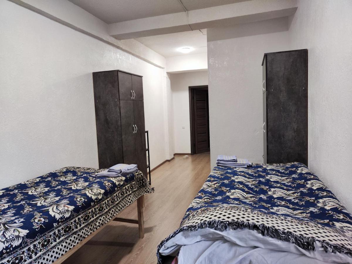 Nomad Inn Bişkek Dış mekan fotoğraf
